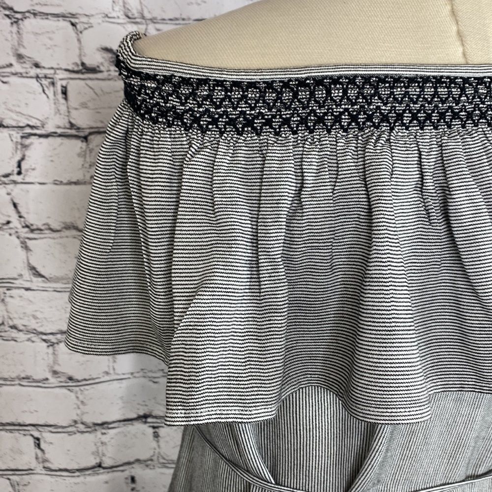 Loft Smocked Off Shoulder Belted Shift Dress W/Pockets Black / Cream Small - Picture 7 of 11